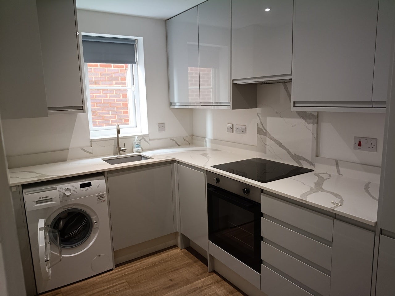 Flat Teesdale Avenue in Greater London