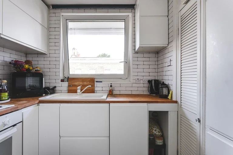 Flat Wellington Row in Greater London