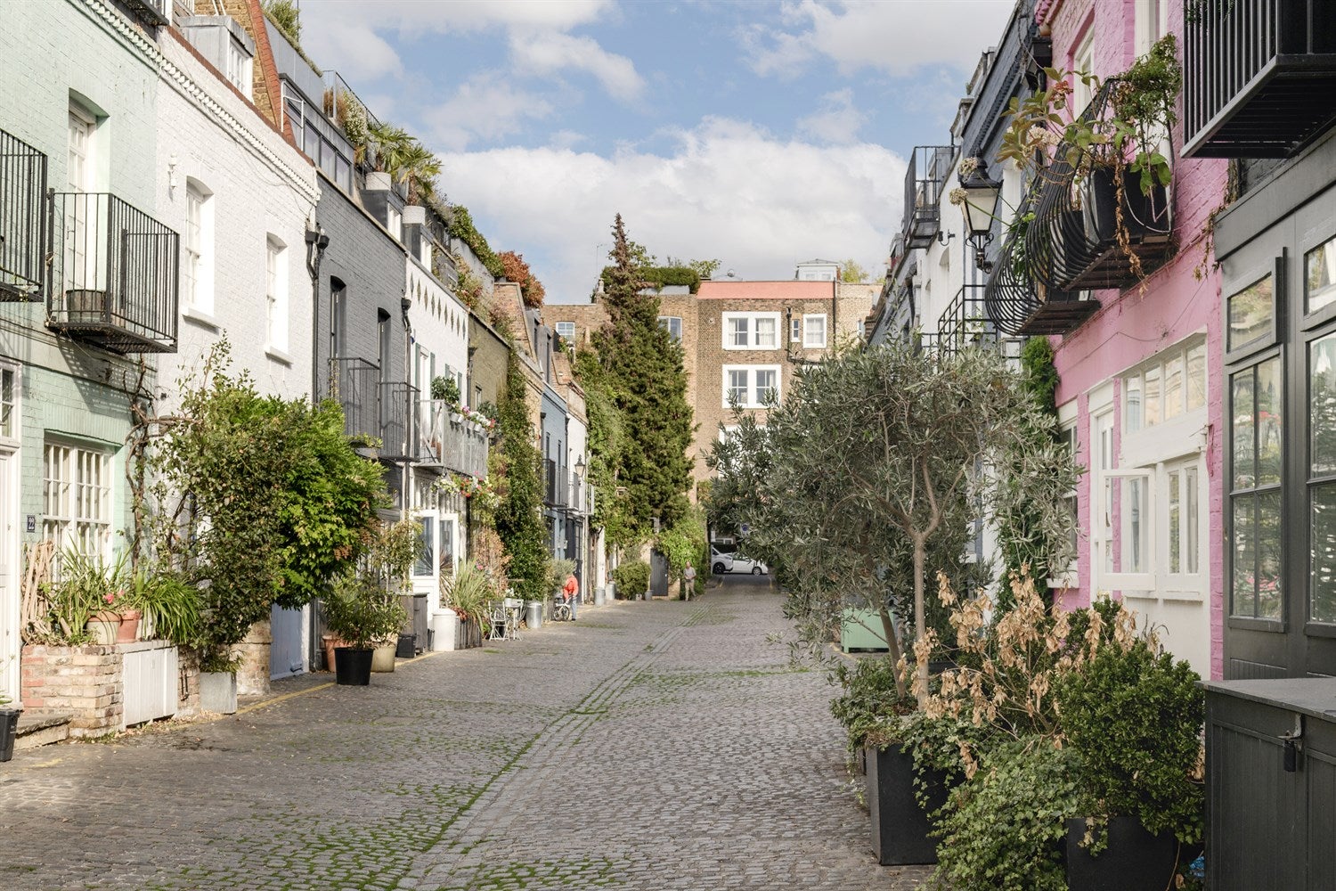 Flat St Luke's Mews in Greater London