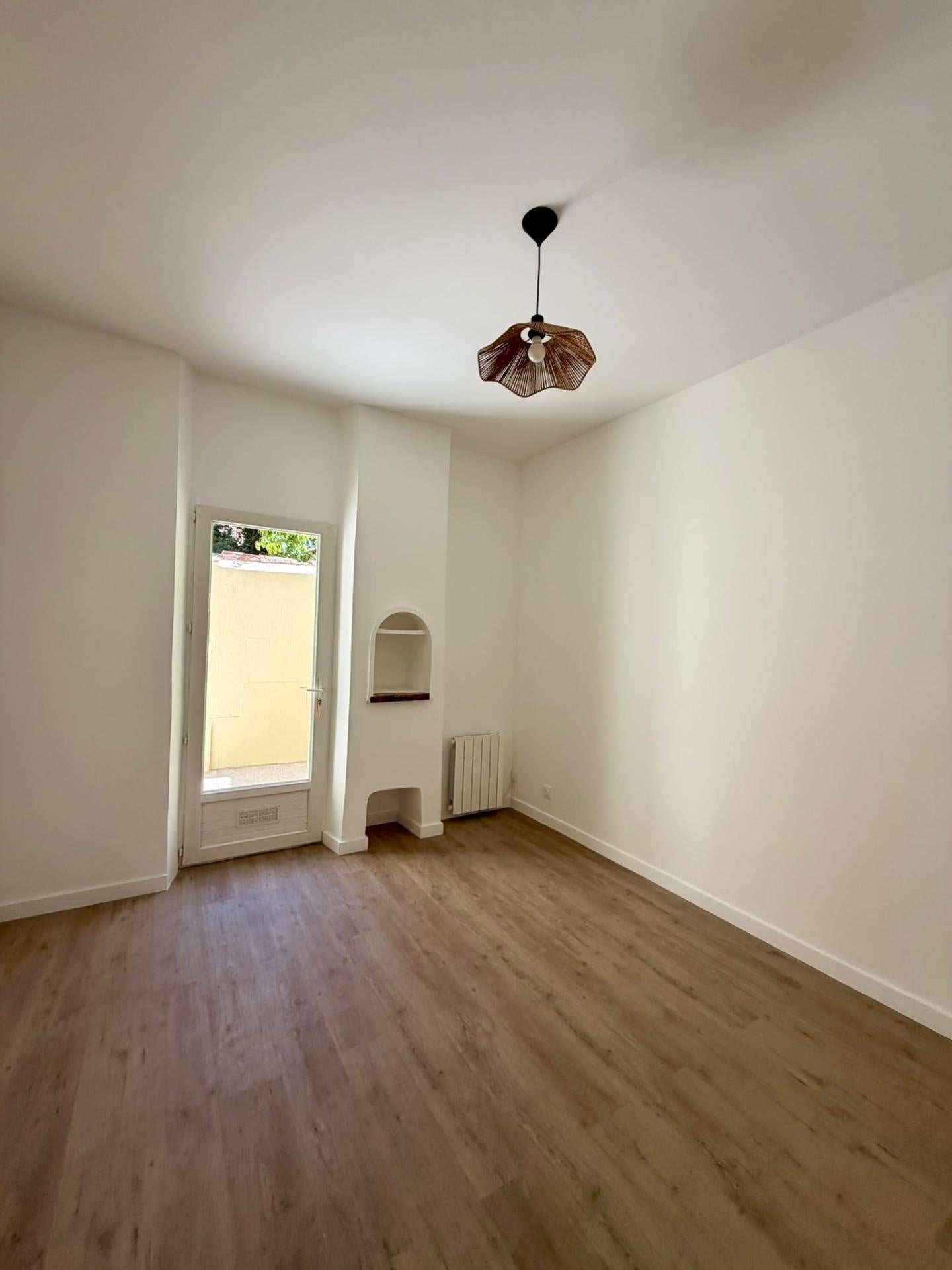 Flat Avenue du Général Grossetti in Marseille