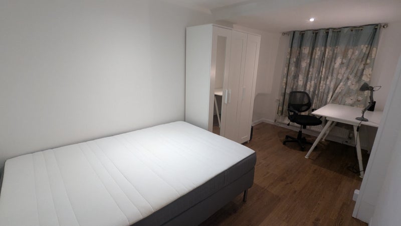 Room Tennison Road in Greater London