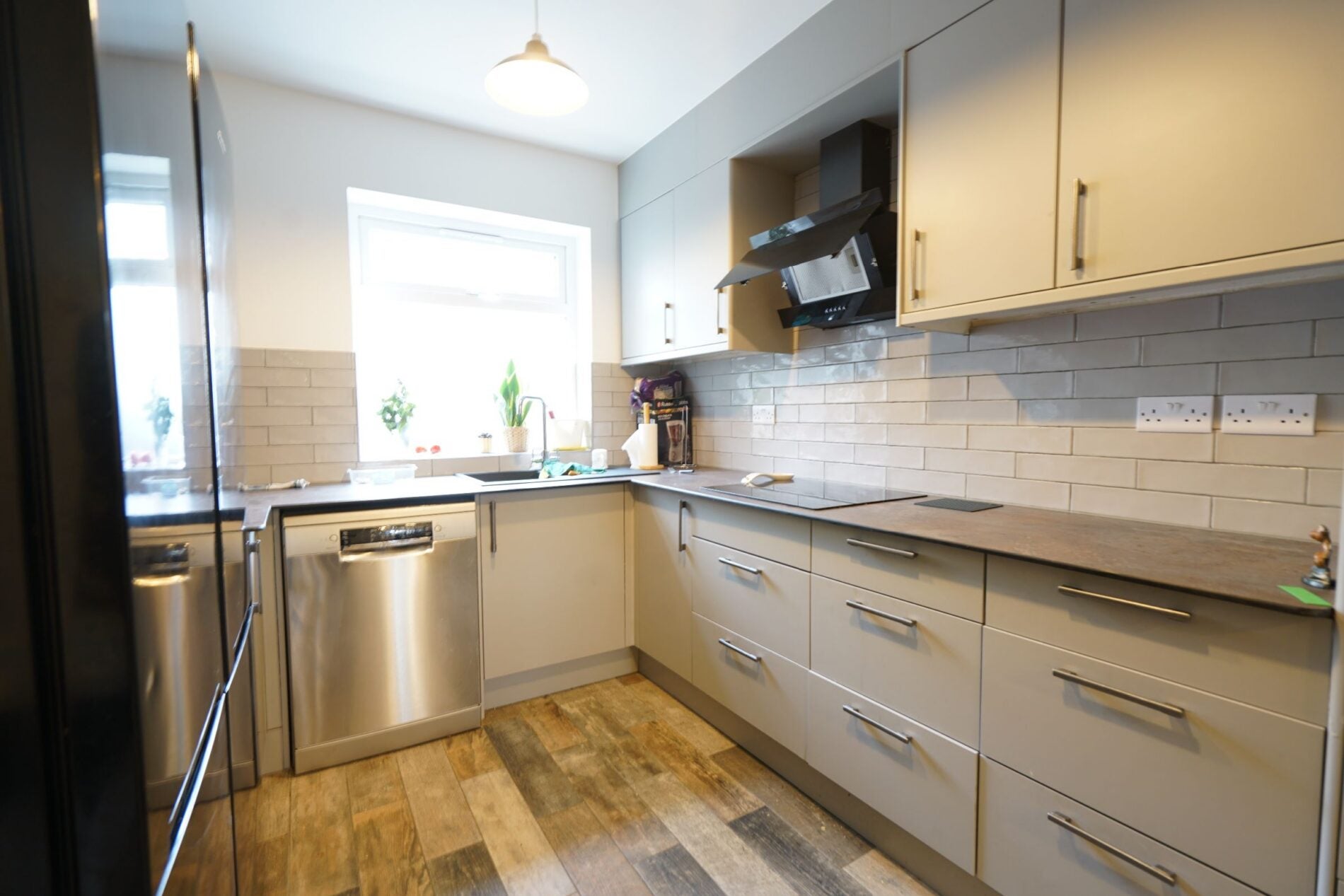 Room John Street in Grays