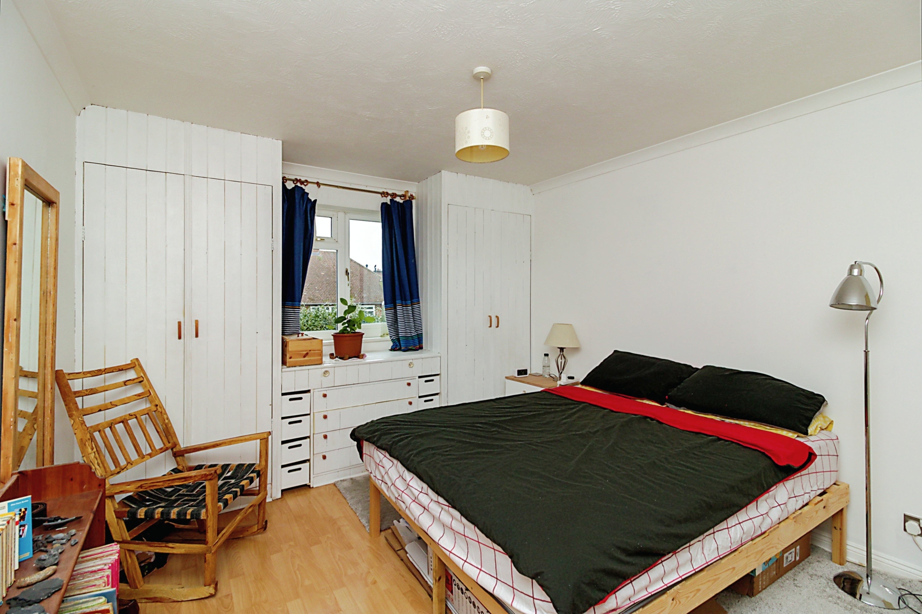 House Ridgeway Close in Wealden