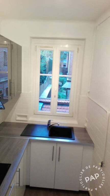 Flat Rue Antoinette Fouque in Paris