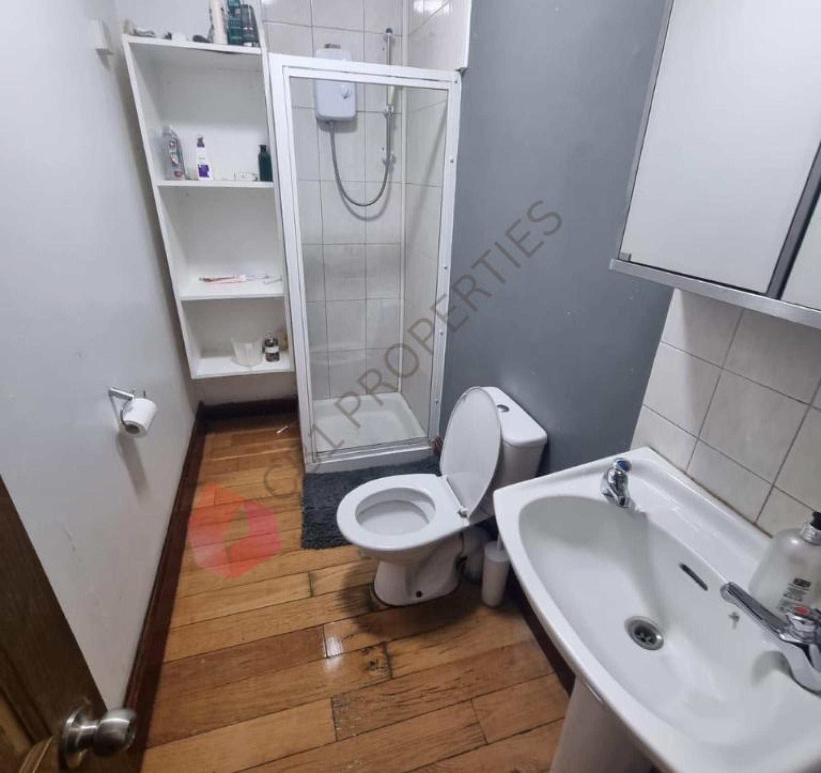 Room St Barnabas Road in Cambridge