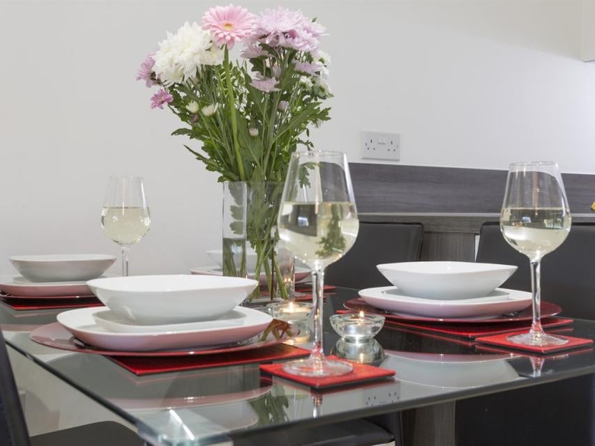 Flat Adenmore Road in Greater London
