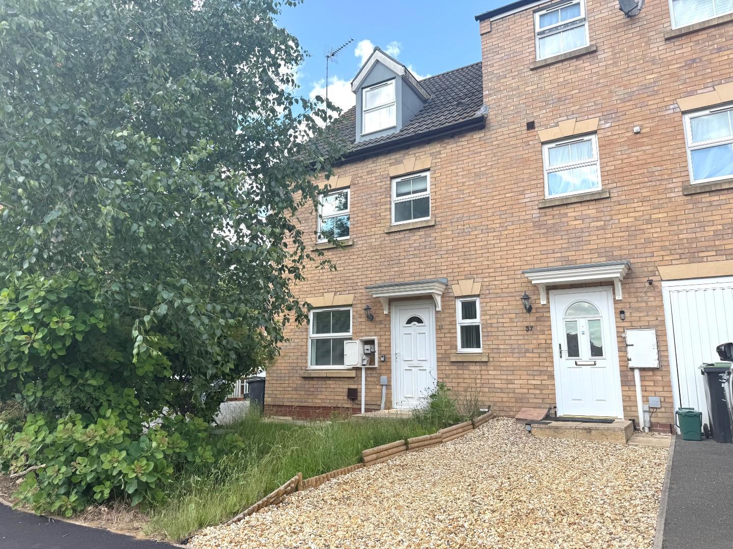 House Carlisle Close in Corby