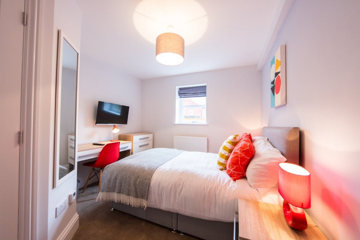 Room Oxford Road in Reading