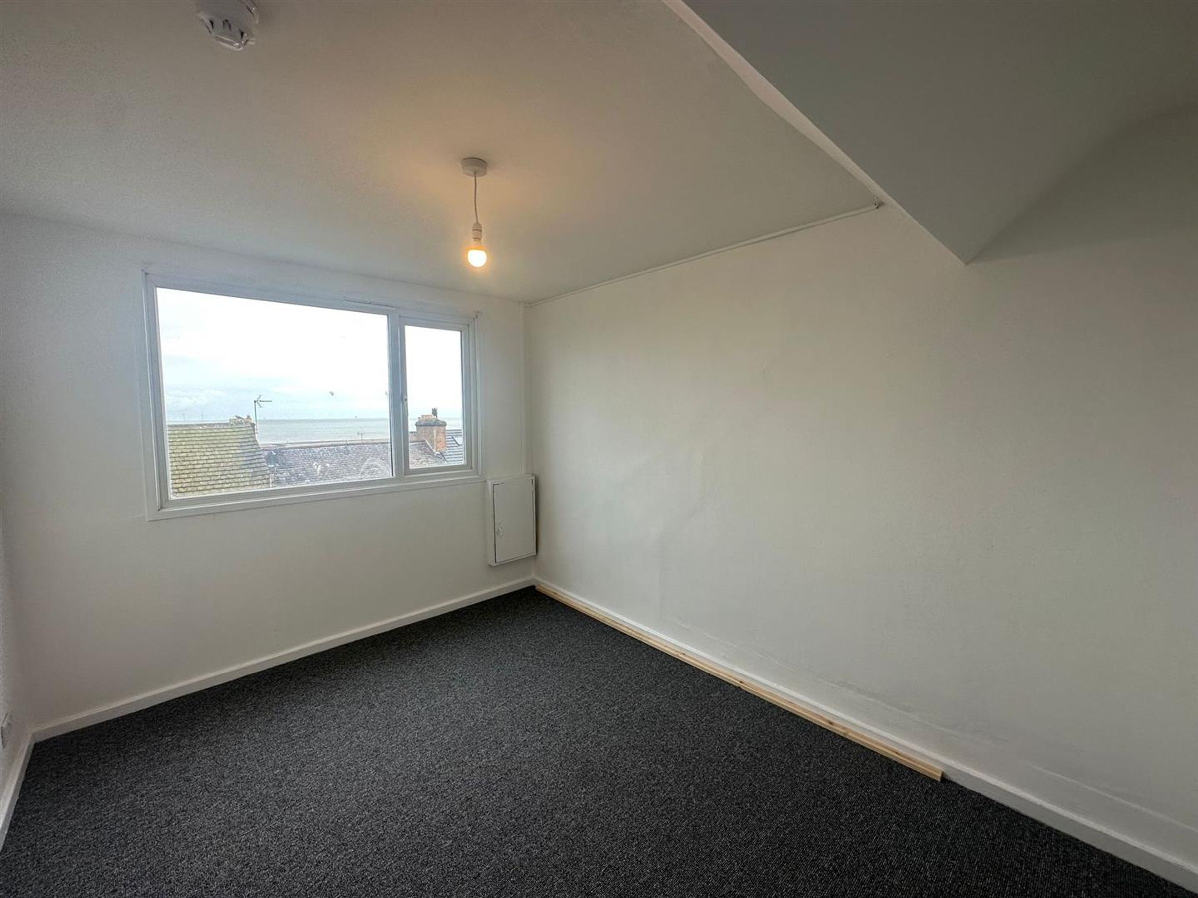 Flat Marine Road in Pensarn