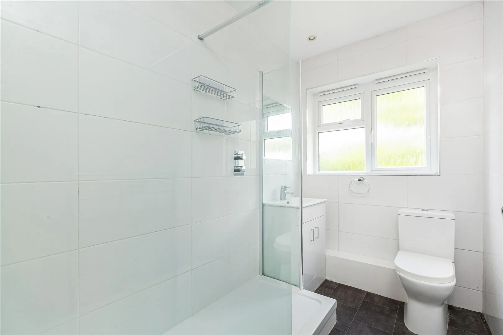 Flat Temple Sheen Road in Greater London