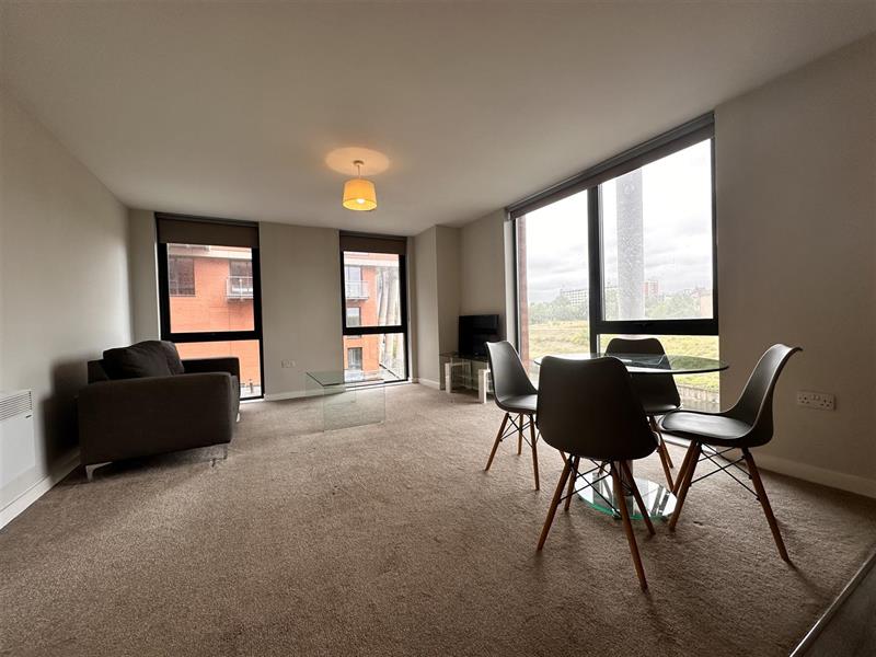 Flat Adelphi Street in Salford