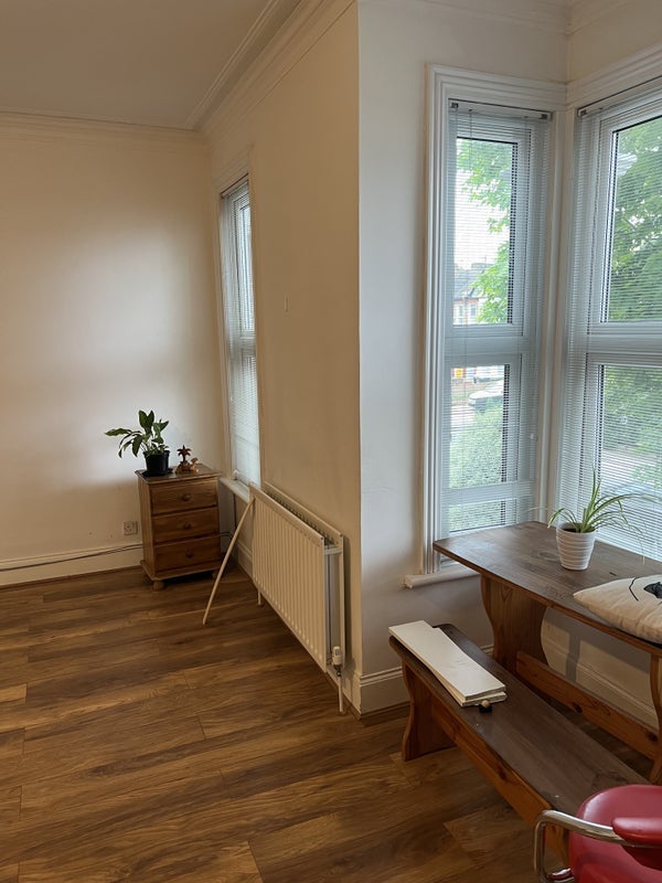 Room Levendale Road in Greater London