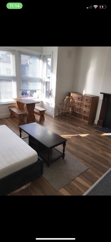 Room Levendale Road in Greater London