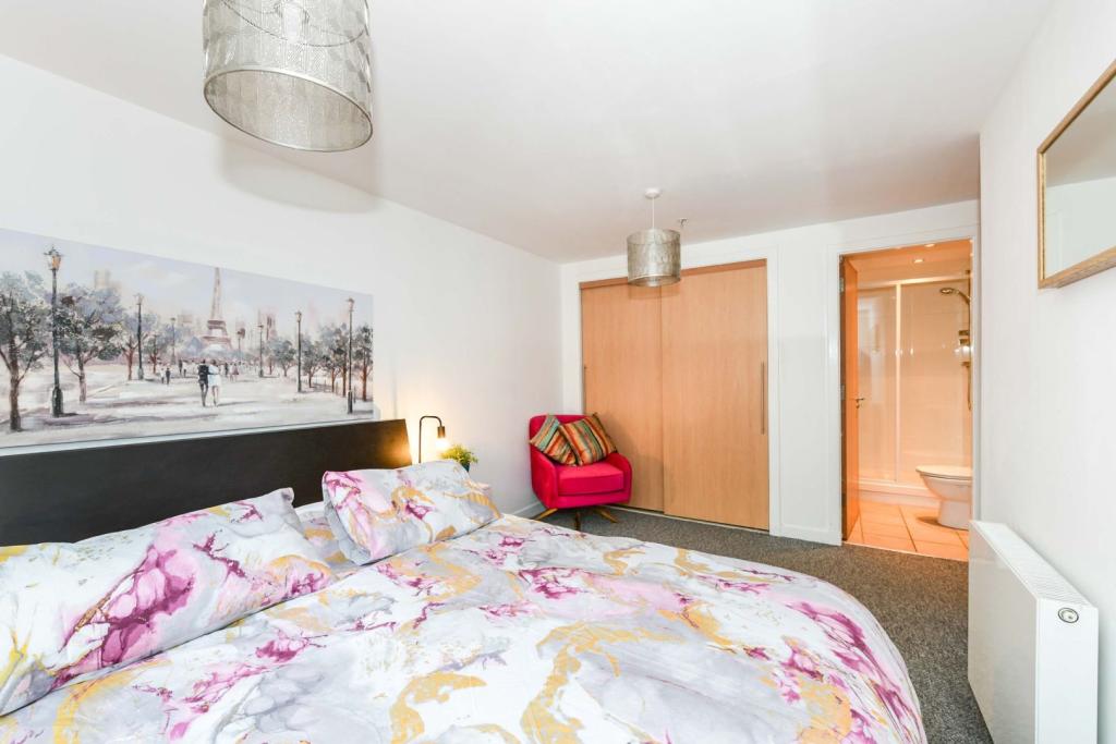Flat Kent Road in Glasgow