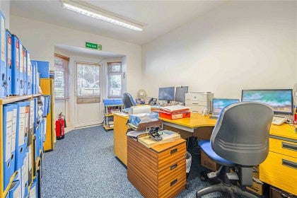 Flat St Albans Road in Watford
