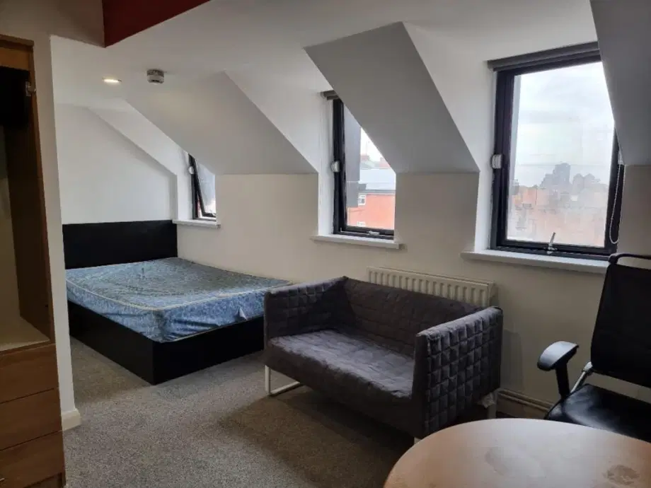 Flat Saxby Street in Leicester