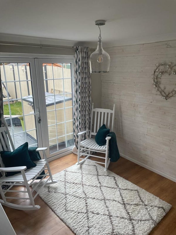 Room Damson Drive in Telford