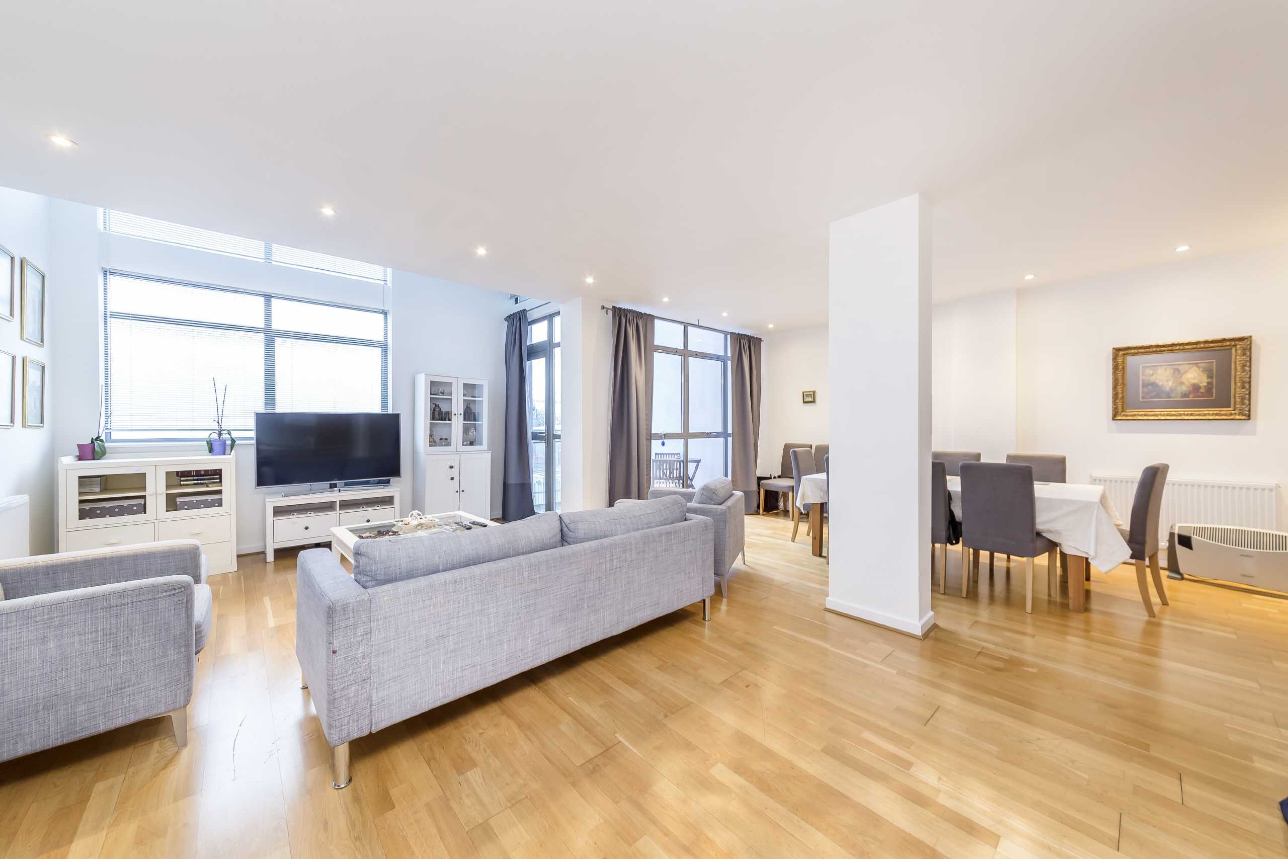 Flat Varcoe Road in Greater London