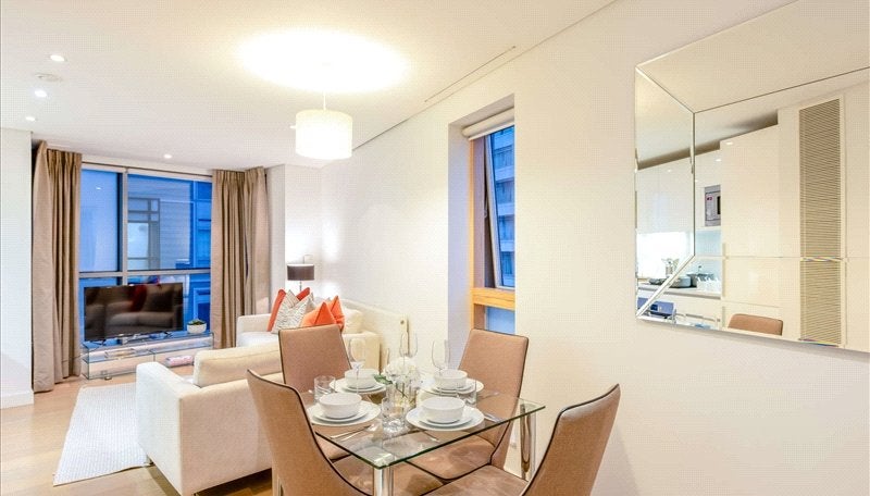 Flat Merchant Square in City of Westminster