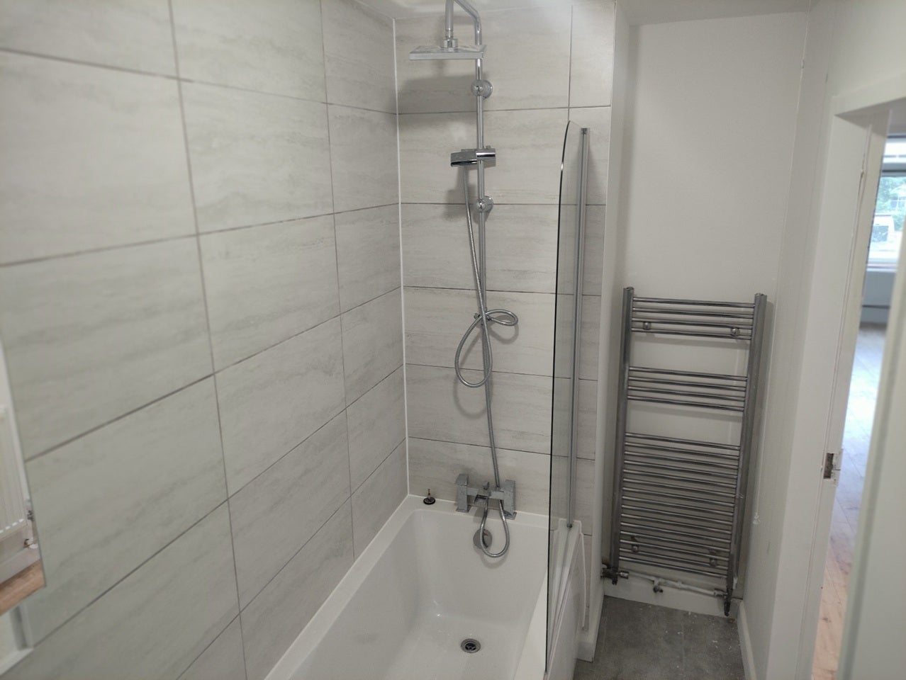 Room St Benards Close in Greater London