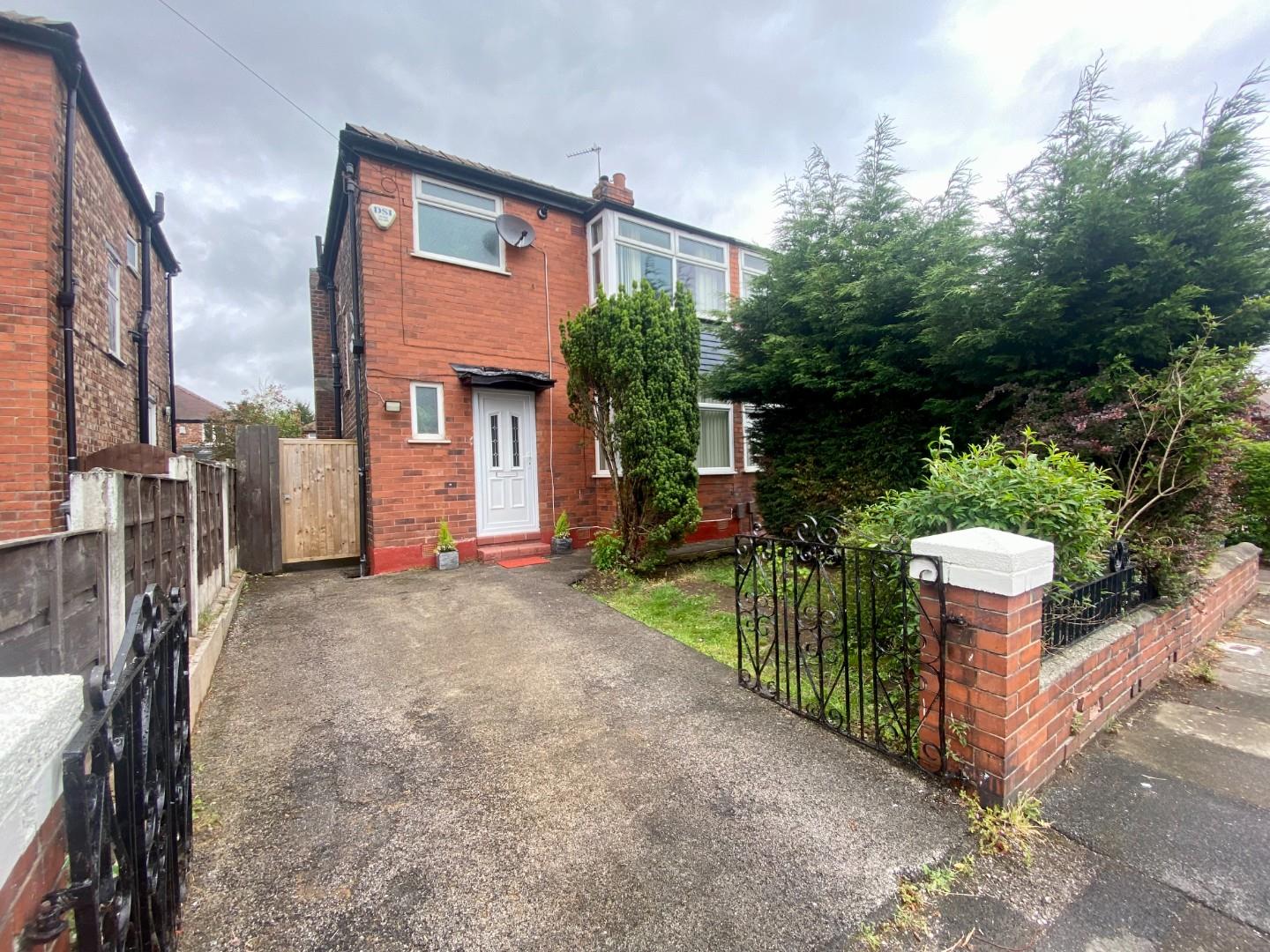 House Charlbury Avenue in Prestwich