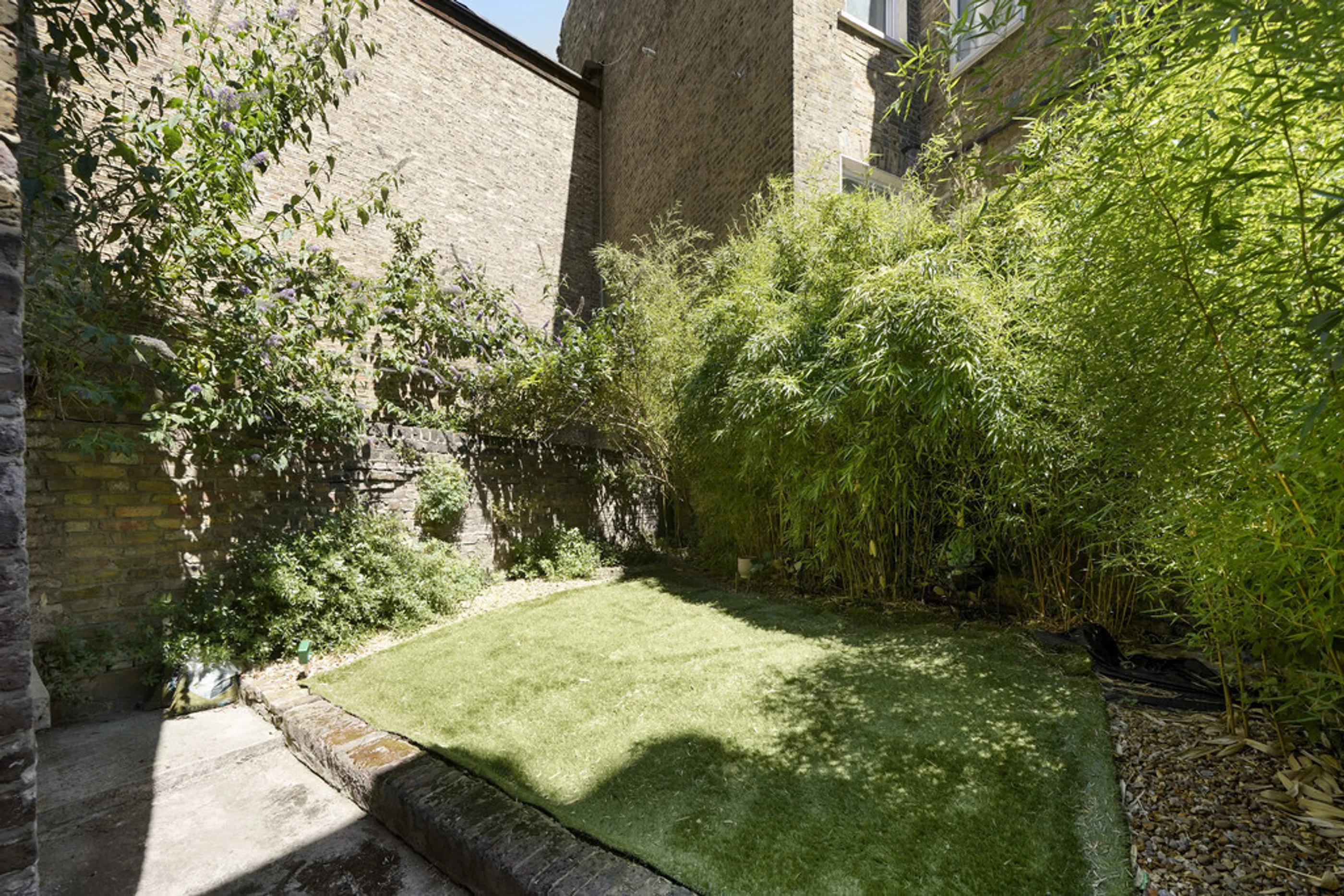Flat Chippenham Road in City of Westminster