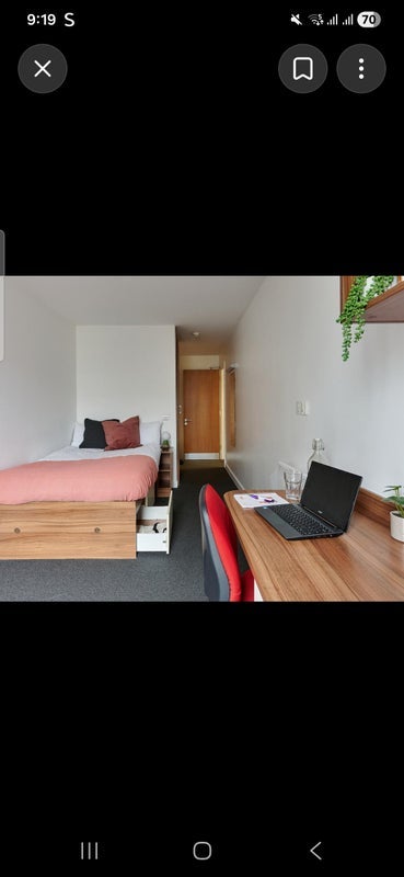 Room Alma Street in Coventry