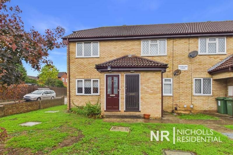 Flat Ardrossan Gardens in Epsom and Ewell