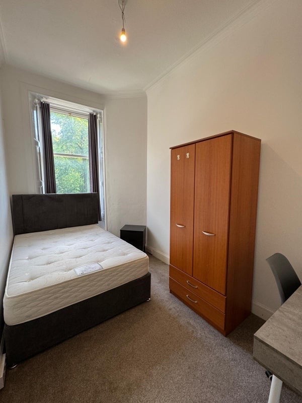 Room Hillside Crescent in City of Edinburgh