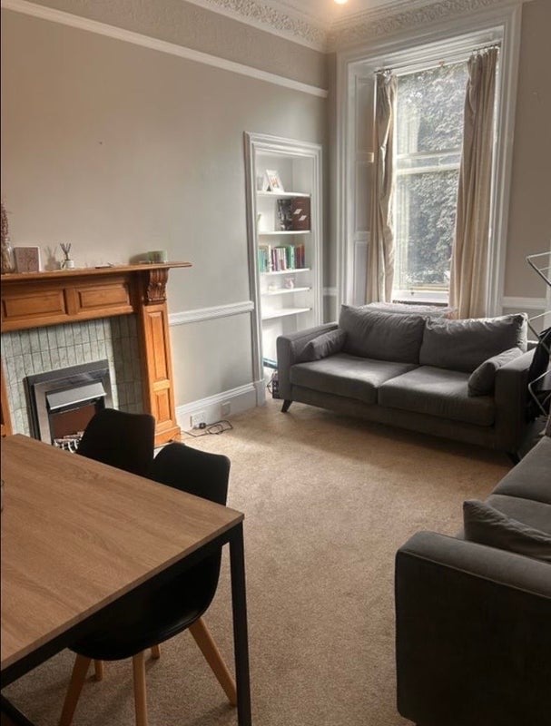 Room Hillside Crescent in City of Edinburgh