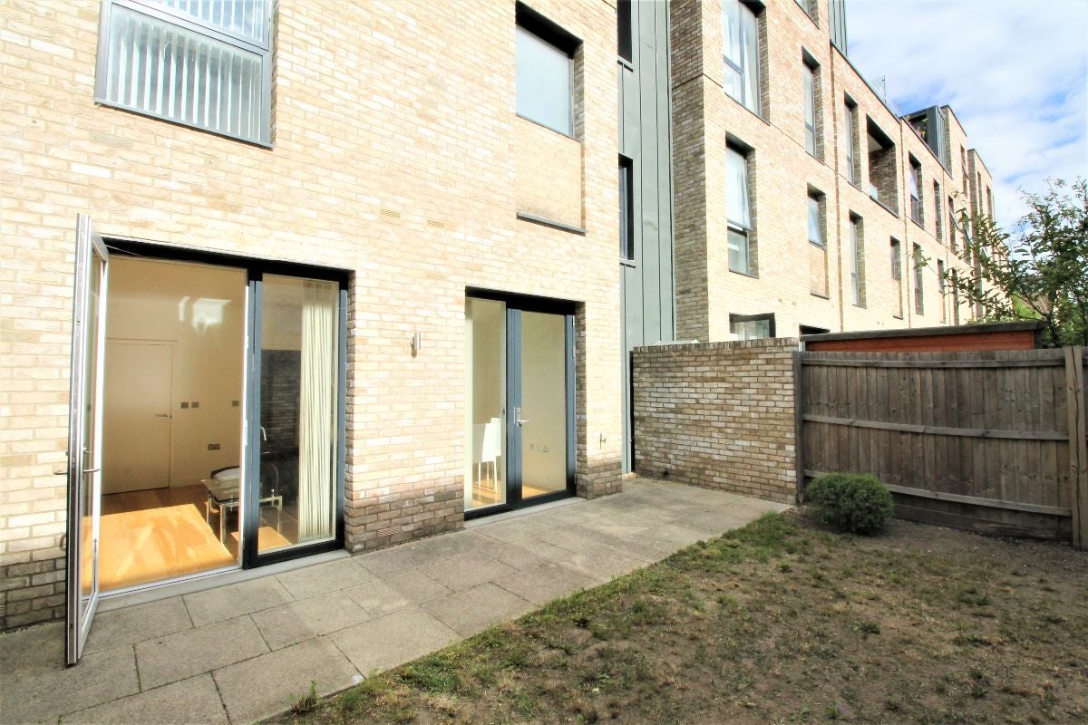House Bristol Walk in Greater London
