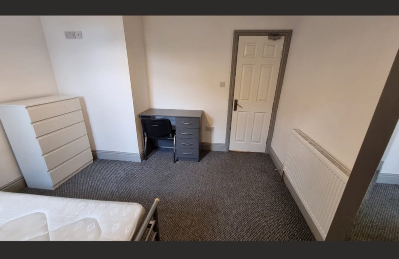 Room Alton Road in Birmingham