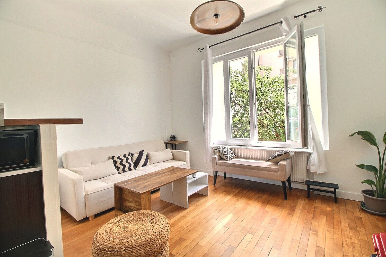 Flat Rue de Colombes in Courbevoie