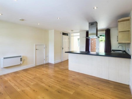 Flat Kent Road in Southampton