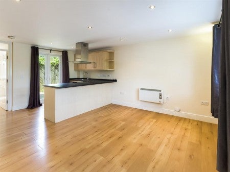 Flat Kent Road in Southampton