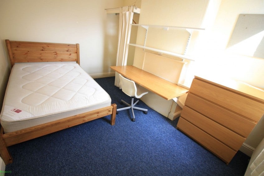 Flat Earlsdon Avenue North in Coventry