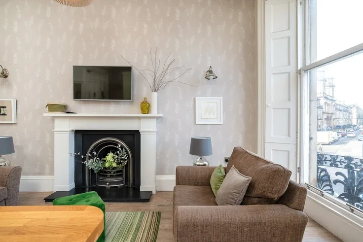 Flat Torphichen Street in City of Edinburgh