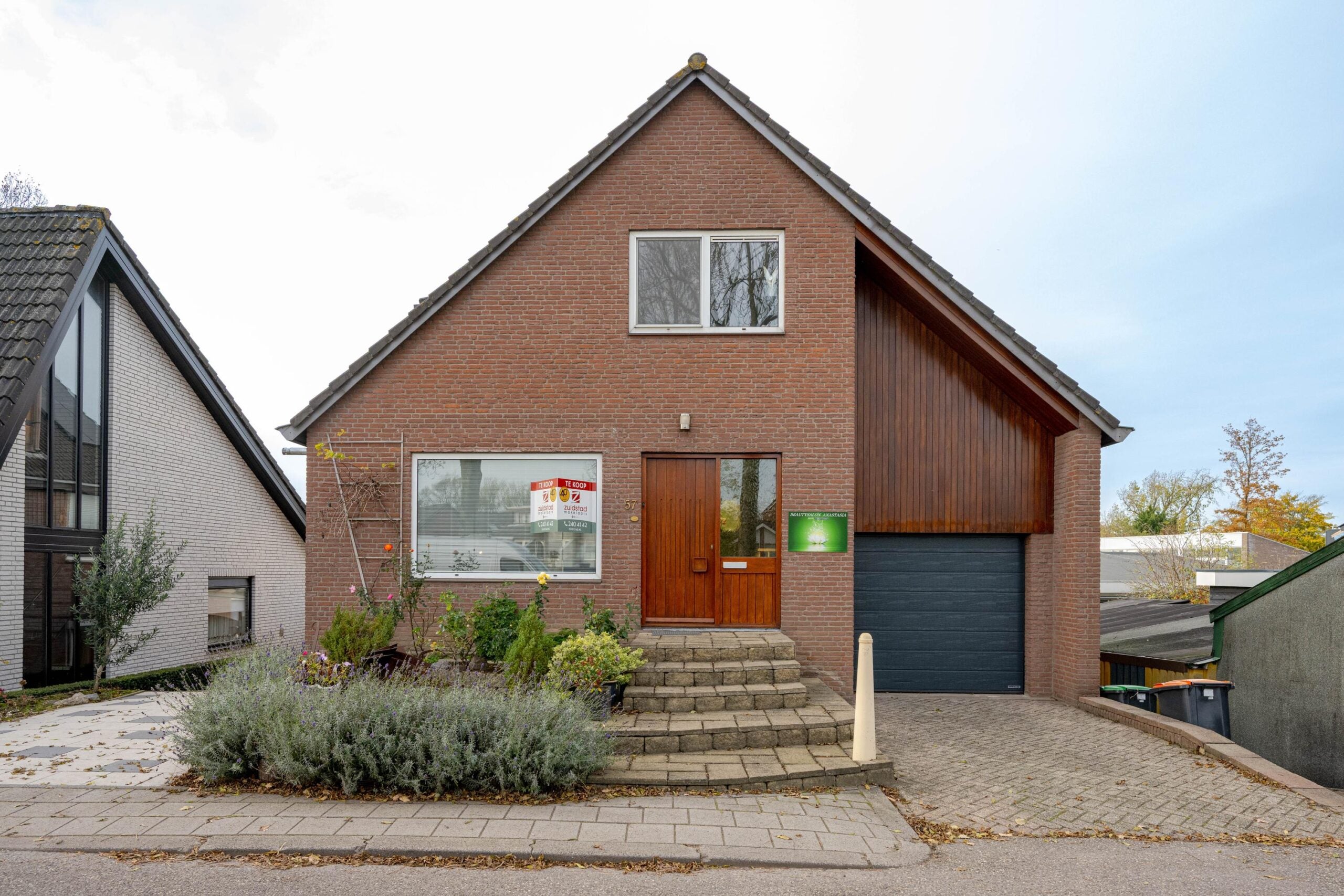 Huis Tijsjesdijk 3161 CW in Rhoon