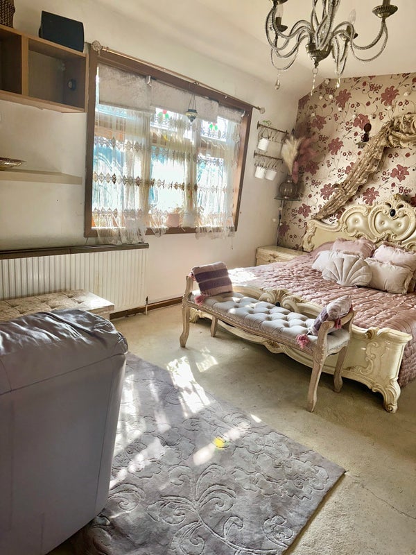 Room Flexmere Road in Greater London