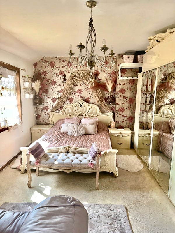 Room Flexmere Road in Greater London