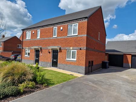 House Bridgeman Way in Lichfield