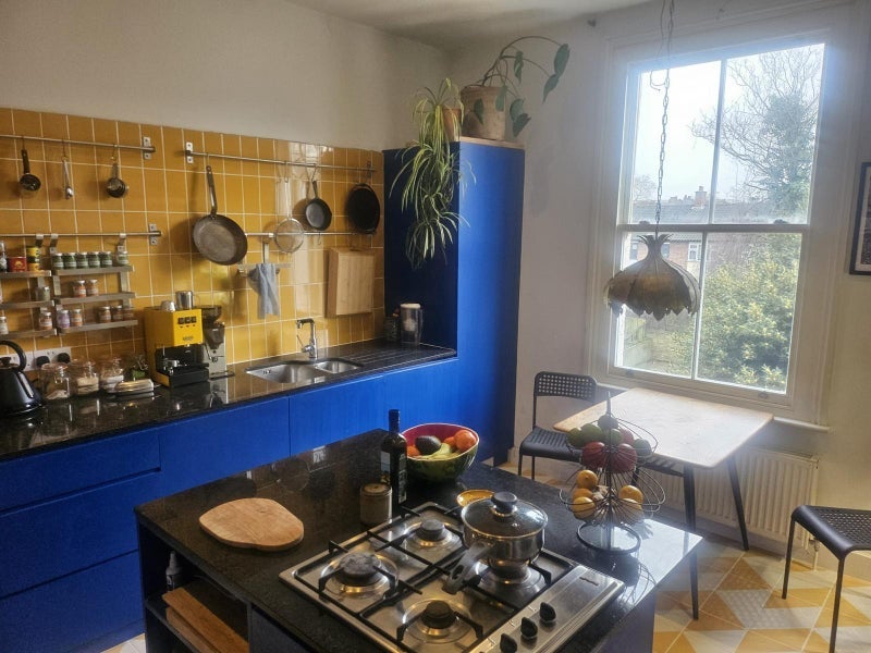 Room Stoke Newington Road in Greater London