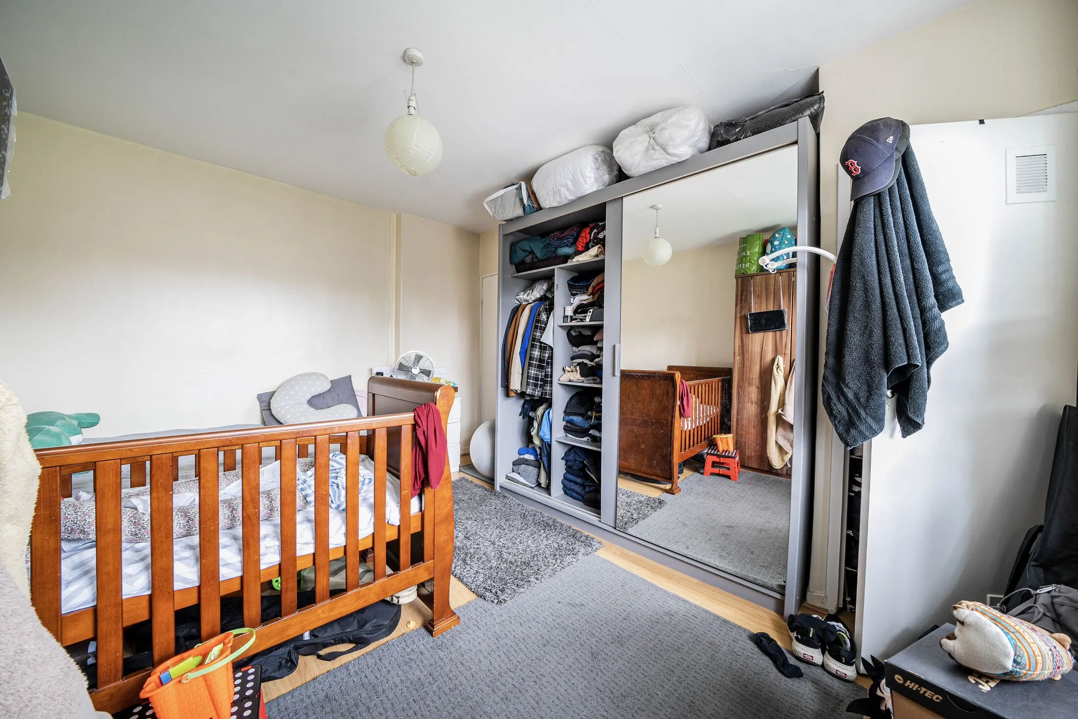Flat Peckham Grove in Greater London