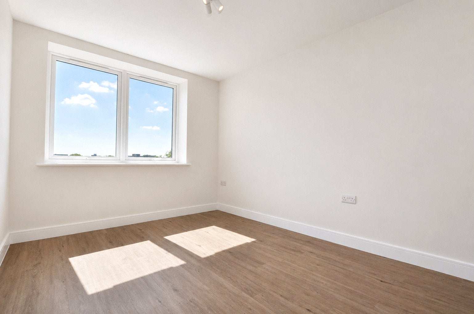 Flat Victoria Road in Rushmoor