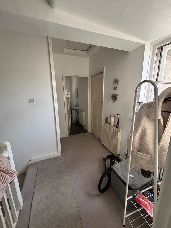 Room Topsham Road in Greater London