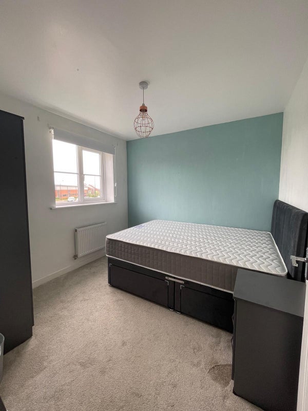 Room Birstall Meadow Road in Charnwood