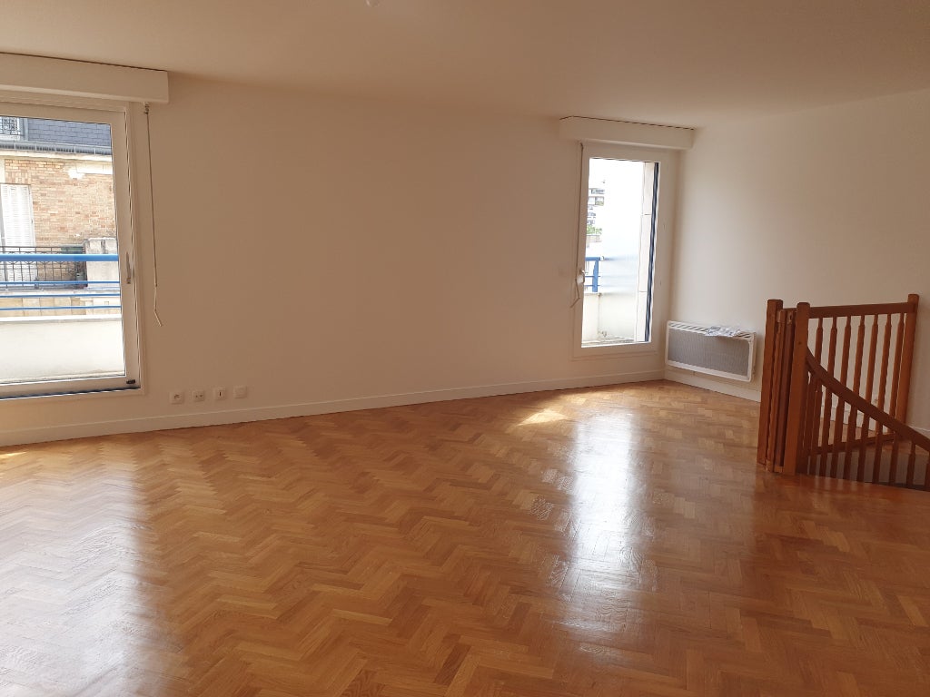 Flat Rue du Faubourg Saint-Antoine in Paris