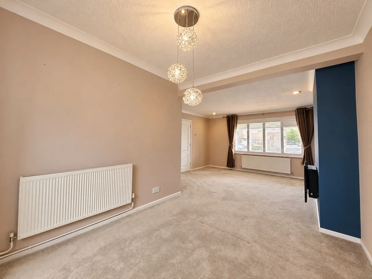 House Sawtry Close in Luton