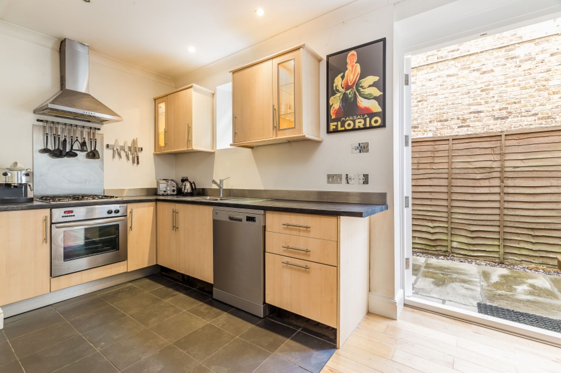 House Emlyn Road in Greater London