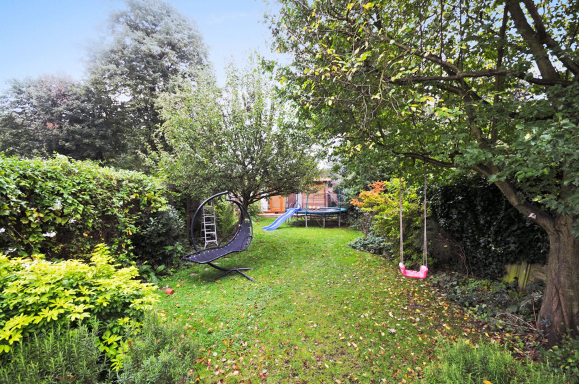 House Emlyn Road in Greater London